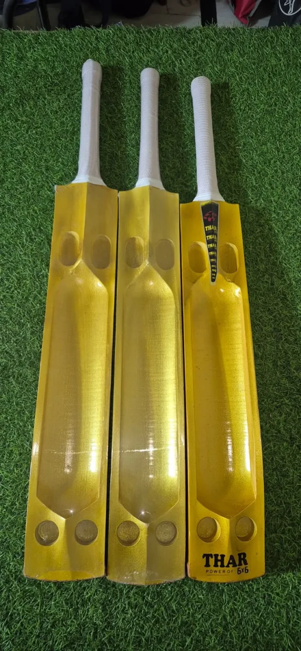 THAR Kashmir Willow Tennis Cricket Bat pack f 20 Piece