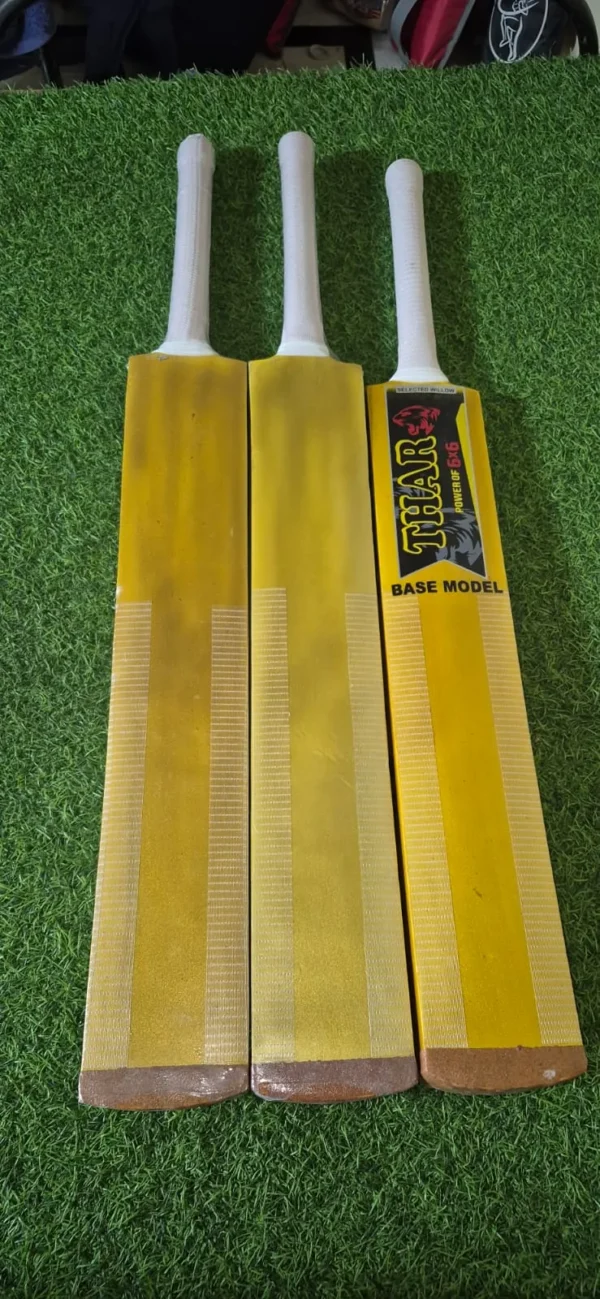 THAR Kashmir Willow Tennis Cricket Bat pack f 20 Piece